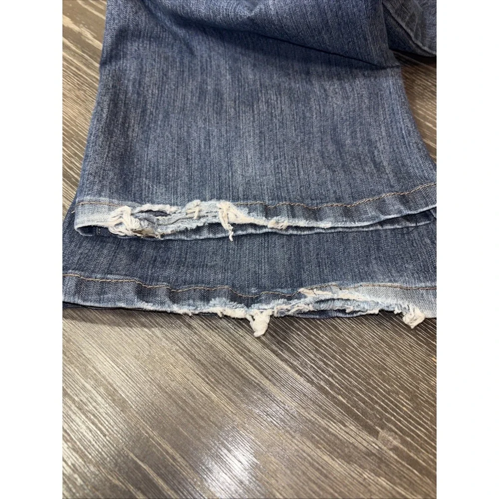 MERONA Woman's Size 16 Jeans  Stretch Mid Rise Casual Blue Denim 5-Pocket Design